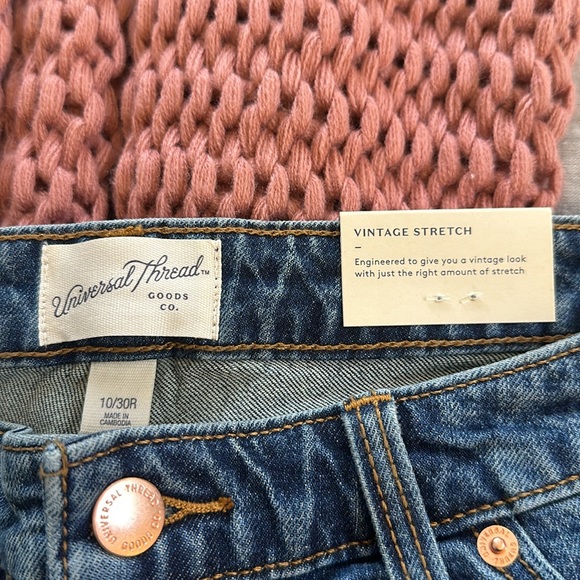 Universal Thread Shorts - Picture 5 of 5